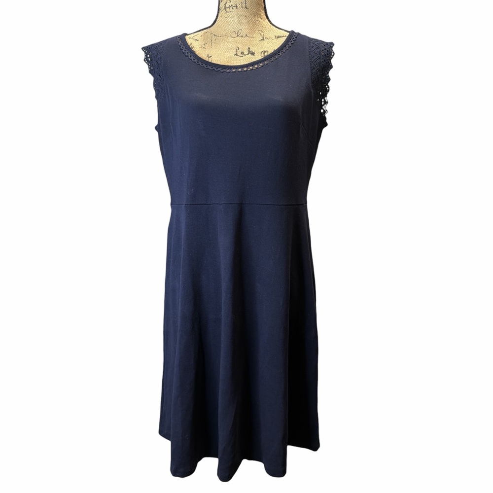 Talbots Petite Navy Midi Dress with Lace Detail. EC. 
Size XP